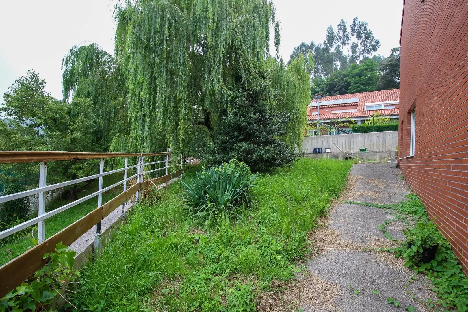 Casa adosada en venda en Hazas de Cesto amb Calefacció, Jardí privat i Parquet