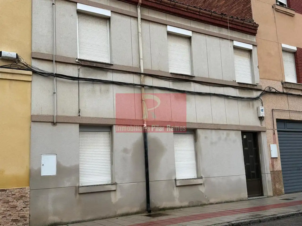 Vista exterior de Casa o chalet en venta en León Capital  con Calefacción, Jardín privado y Trastero