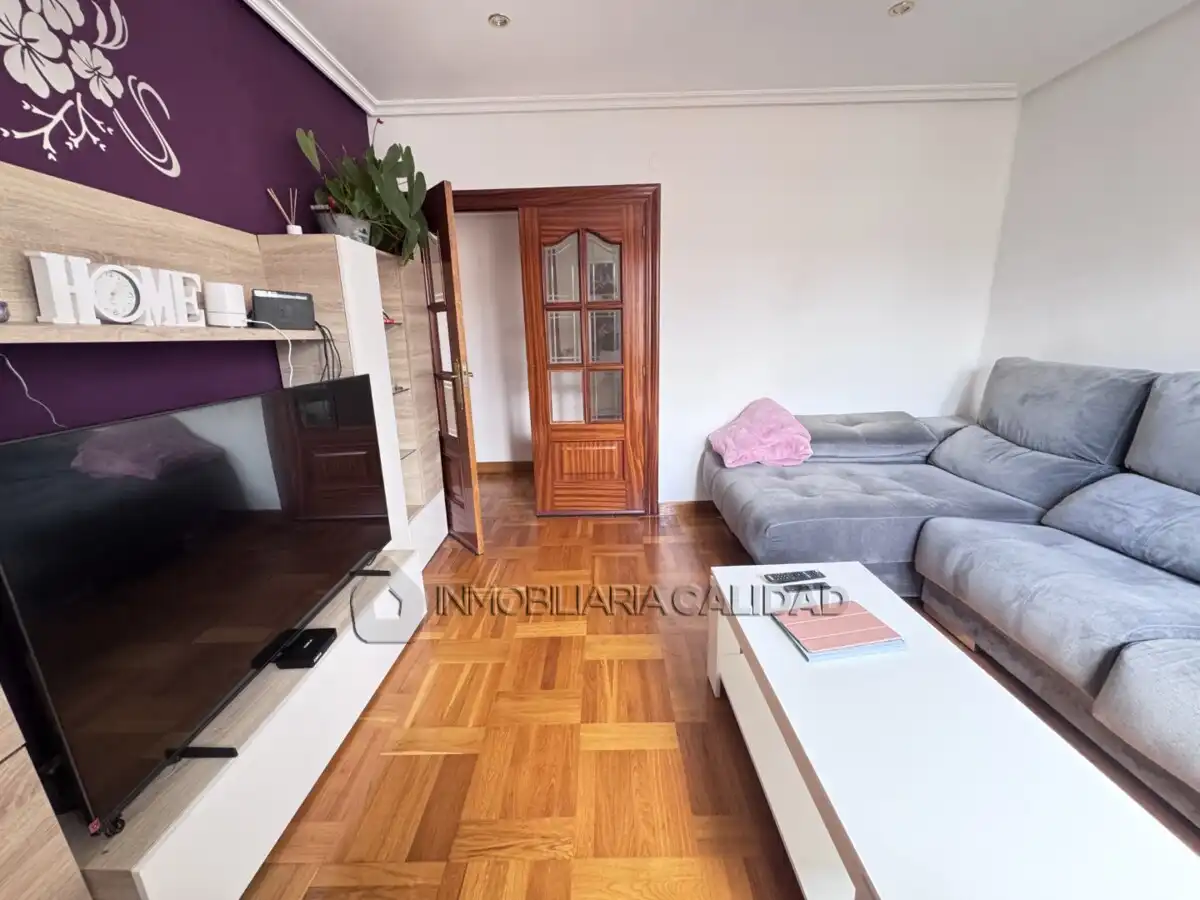 Sala d'estar de Pis en venda en Burgos amb Calefacció