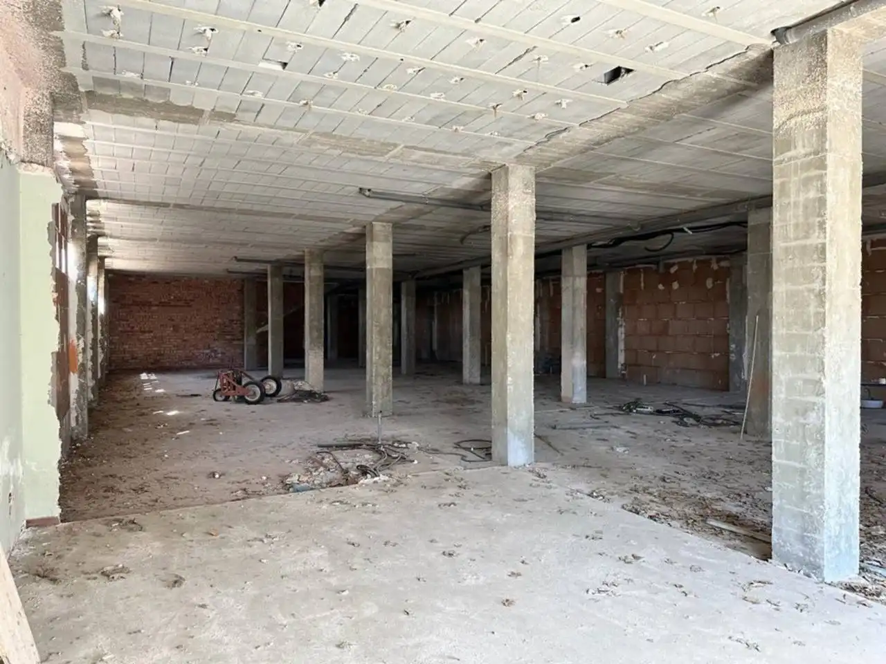 Business premises for sale in Calle Clara Campo Amor 1, imagen 4