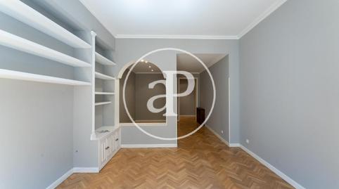 Photo 5 of Flat for rent in Calle Juan de Dios, Universidad - Malasaña, Madrid Capital