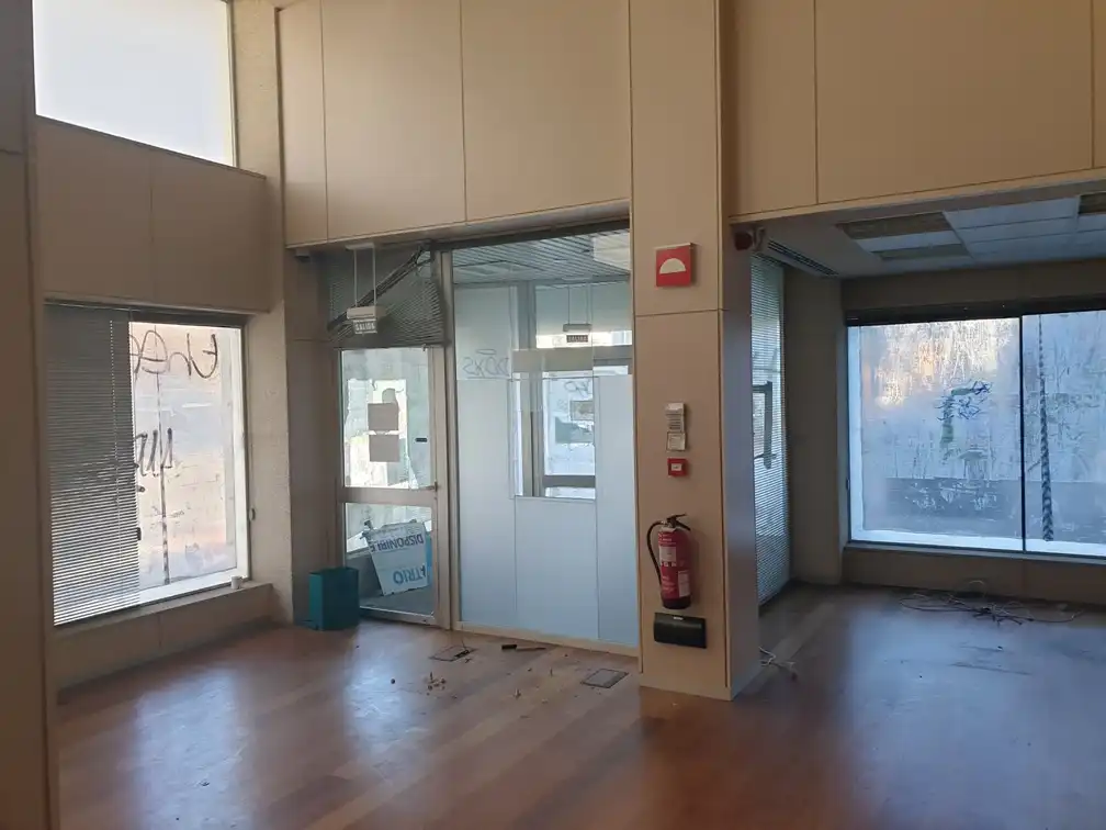 Business premises for sale in Av Cid Campeador, imagen 4