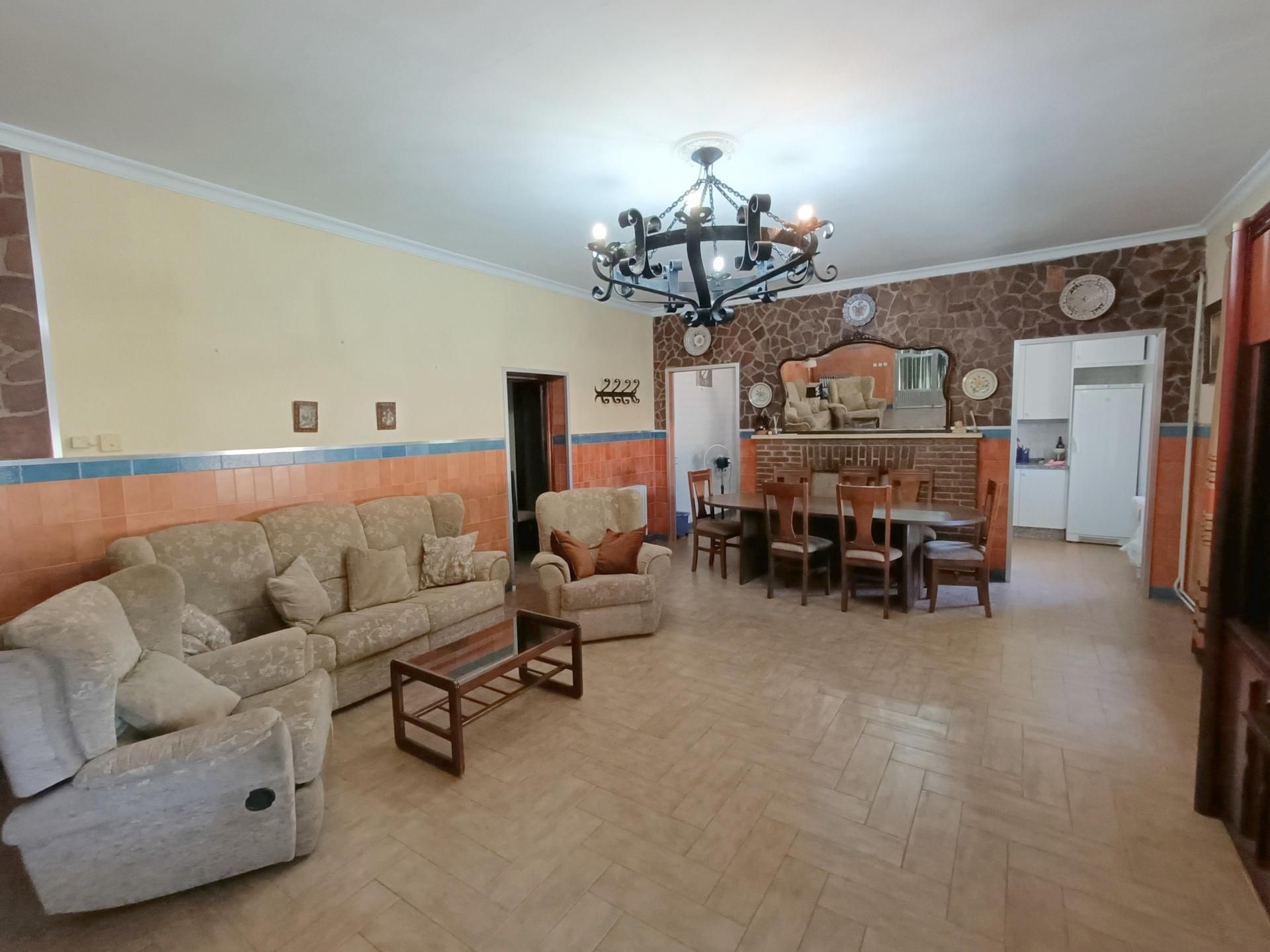 Country house for sale in Villarta de San Juan