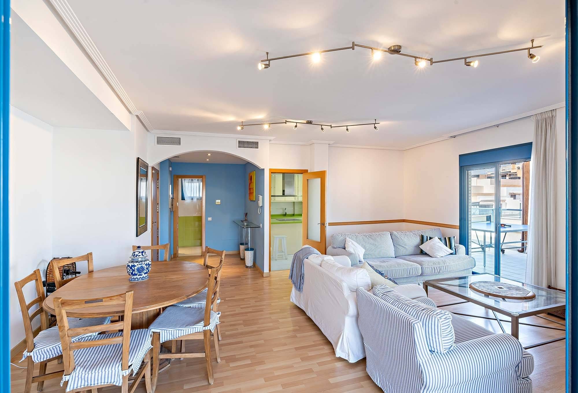 Sala d'estar de Àtic en venda en Roquetas de Mar amb Aire condicionat, Calefacció i Terrassa