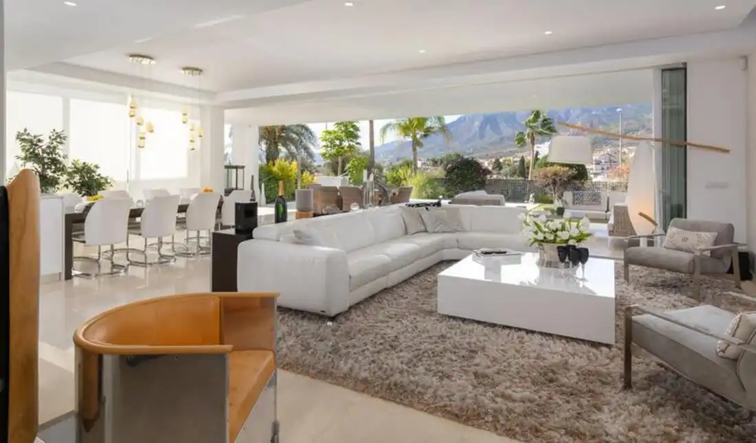 Casa con piscina en venta en Río Real - Los Monteros, imagen 4