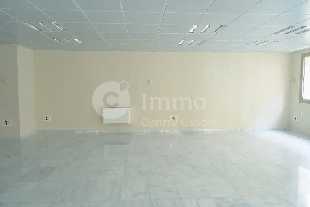 Büro zur Miete in Lleida mit Klimaanlage und Heizung