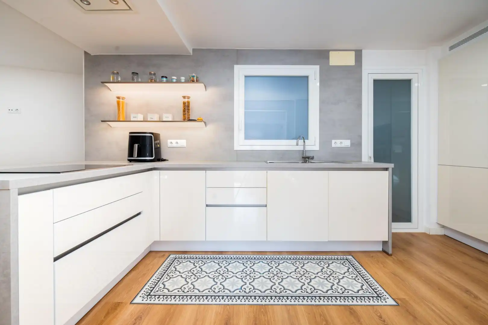 Kitchen of Flat for sale in  Palma de Mallorca  with Air Conditioner, Heating and Parquet flooring