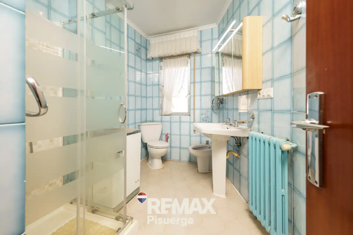 Bany de Casa o xalet en venda en Venta de Baños amb Jardí privat, Terrassa i Traster