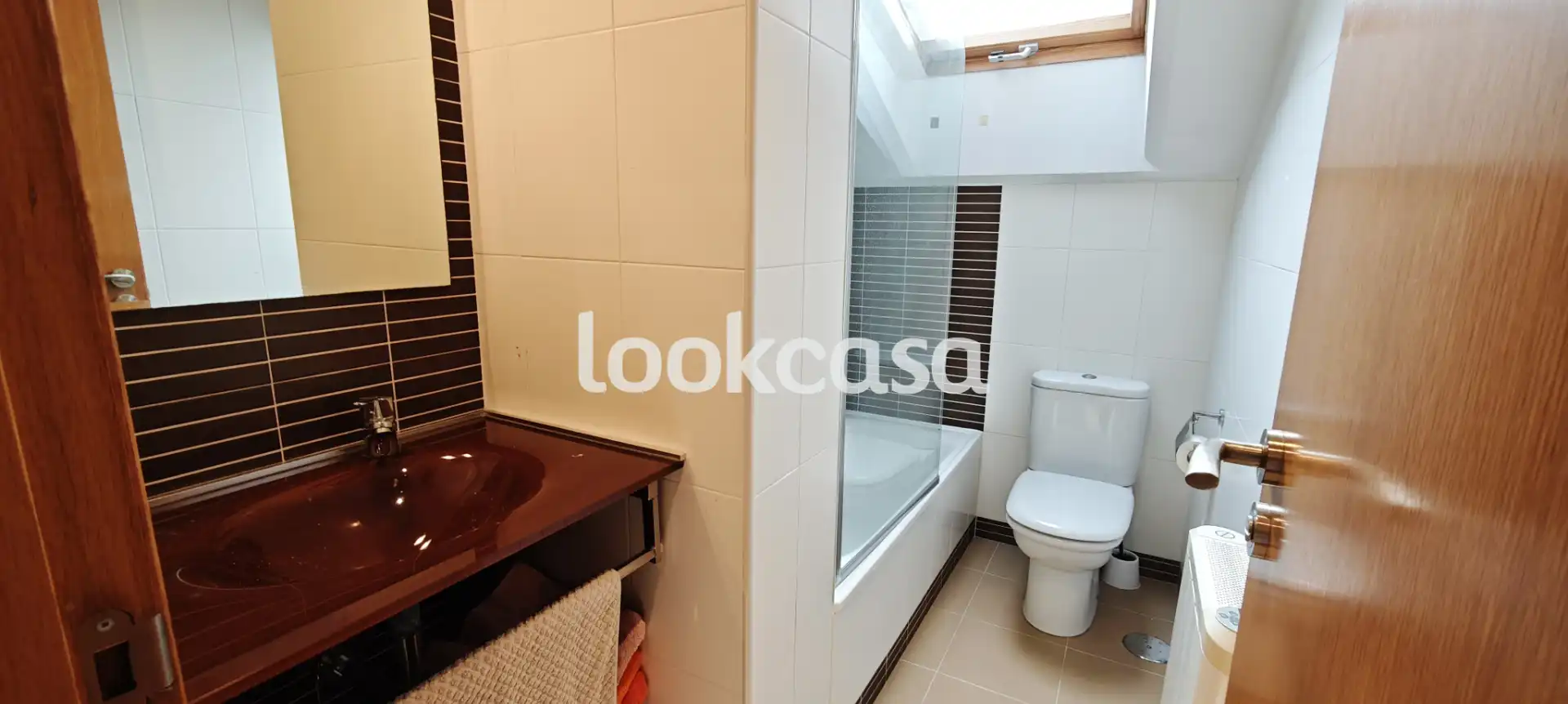 Baño de Ático en venta en Sanxenxo con Calefacción, Jardín privado y Parquet