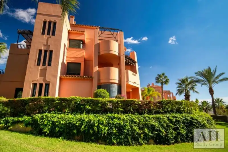 Apartment for sale in Golf Bahía, imagen 3