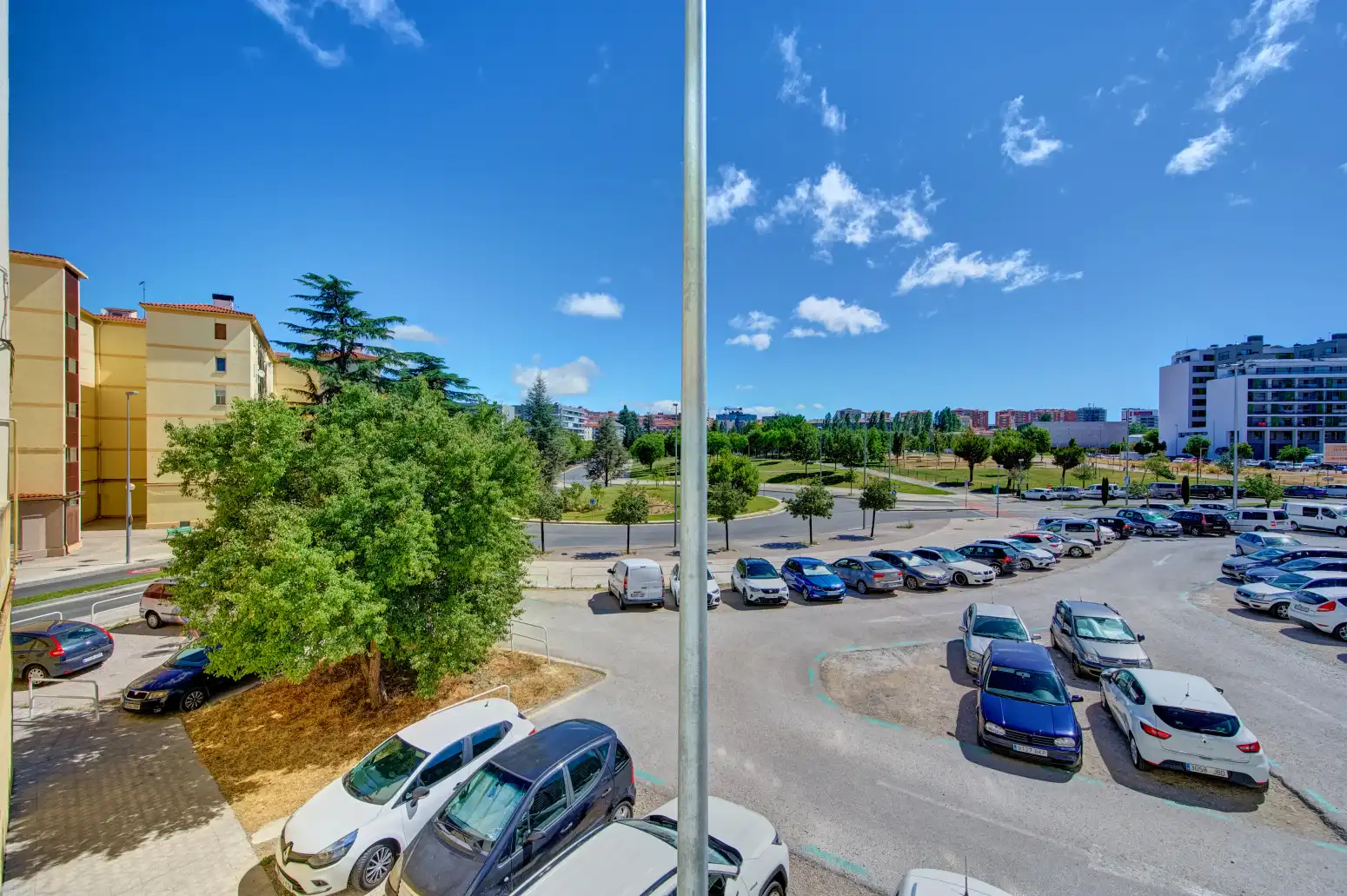 Parking de Piso en venta en  Pamplona / Iruña con Calefacción, Terraza y Balcón