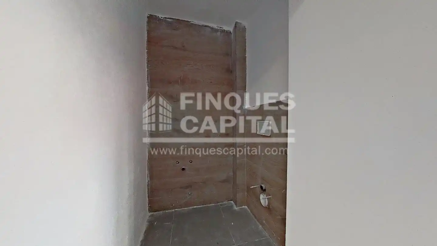 Local comercial en venda a Nou Eixample Sud, imagen 14