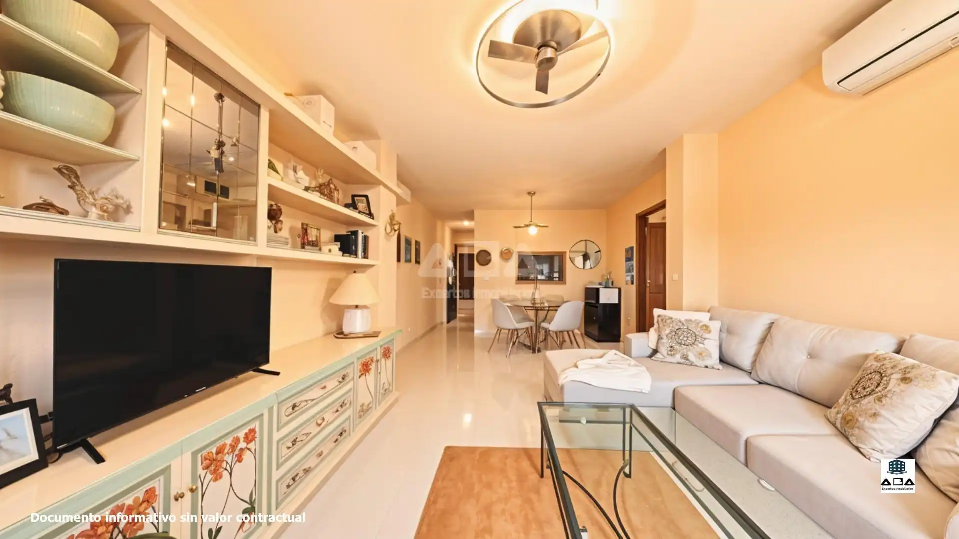 Sala de estar de Planta baja en venta en Alcalà de Xivert con Aire acondicionado, Calefacción y Jardín privado