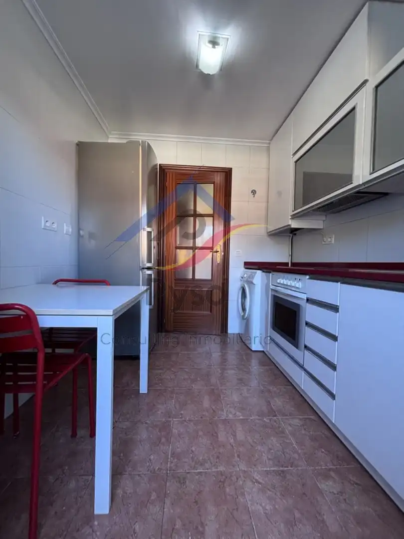 Cuina de Àtic en venda en Limpias amb Calefacció, Parquet i Traster
