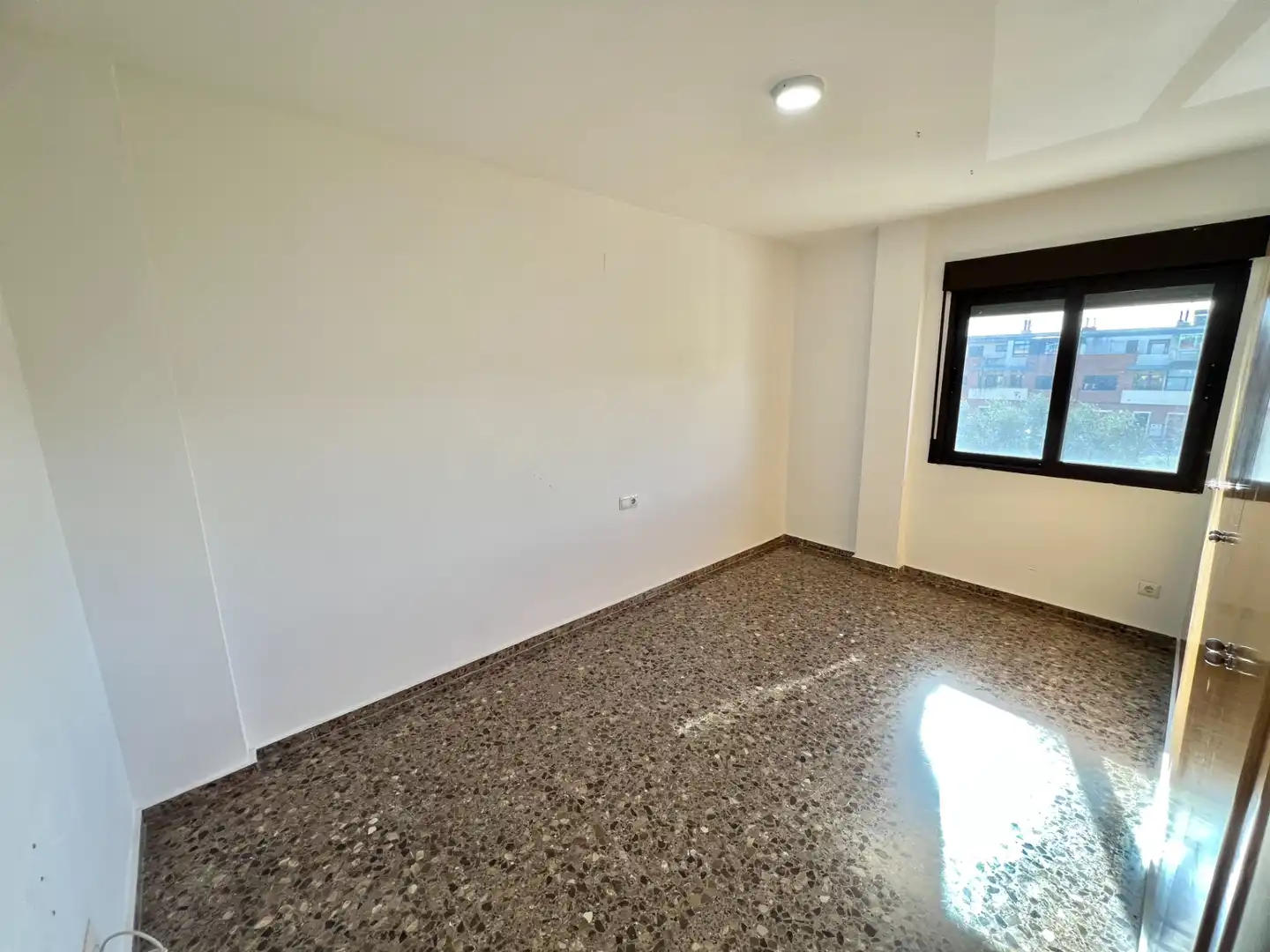 Dúplex en venta en Chiva con Terraza