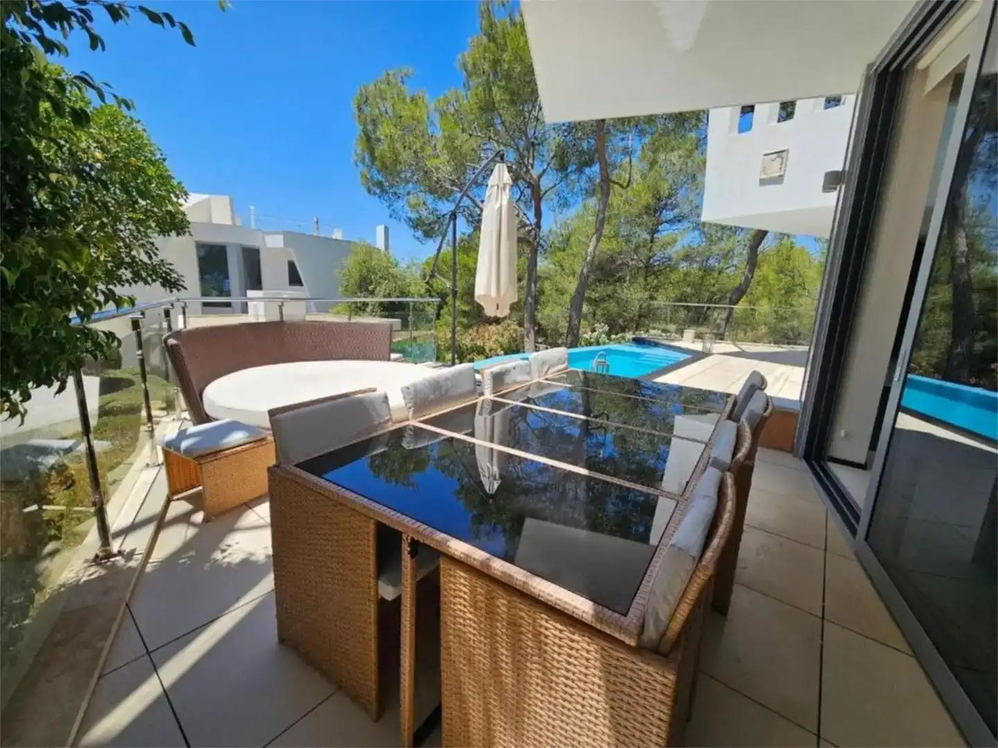 Terrassa de Casa o xalet de lloguer en Marbella amb Aire condicionat, Piscina i Balcó