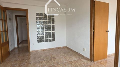 Foto 3 de Piso en venta en Ruperto Chapí, 47, Lloreda, Badalona