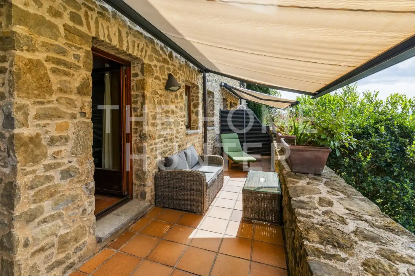 Terrassa de Finca rústica en venda en Sant Aniol de Finestres amb Aire condicionat, Calefacció i Jardí privat