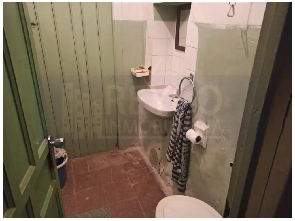 Bathroom of Houses for sale in Anguiano