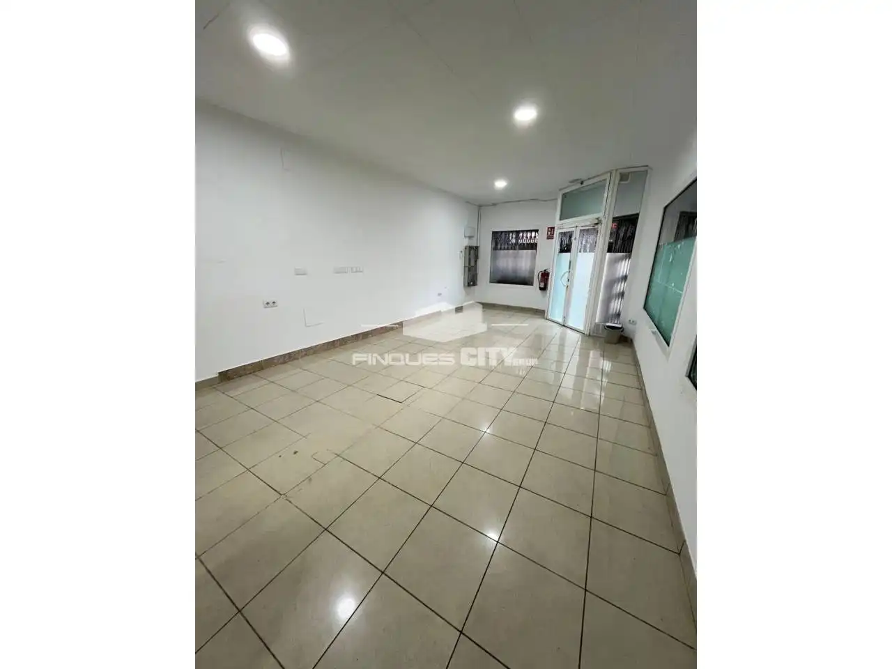Oficina de lloguer a Calle Amadeu, Calella