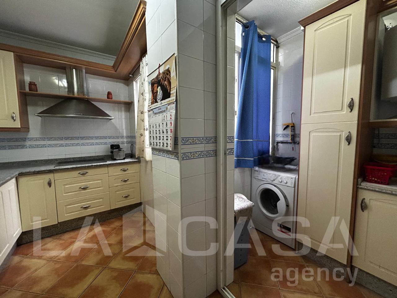 Kitchen of Flat for sale in Montequinto  with Terrace and Swimming Pool