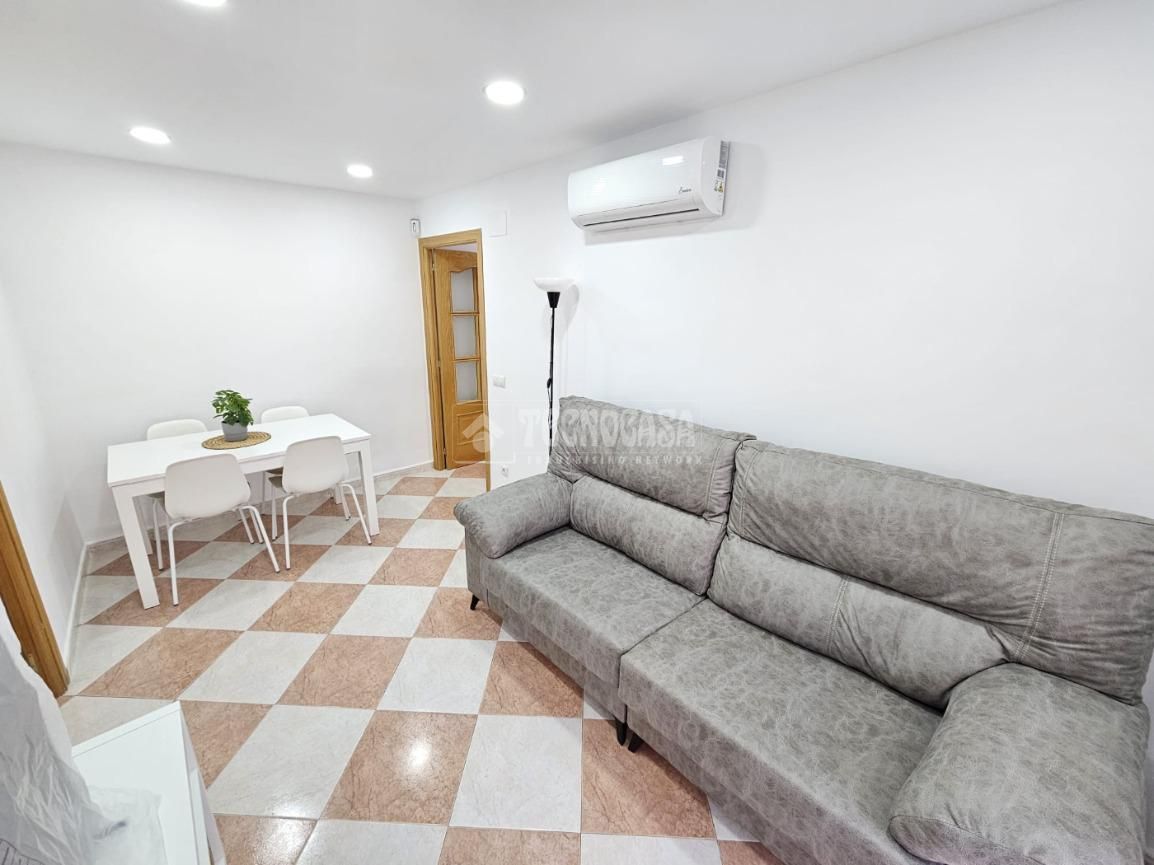 Living room of Flat to rent in Getafe  with Air Conditioner, Heating and Terrace