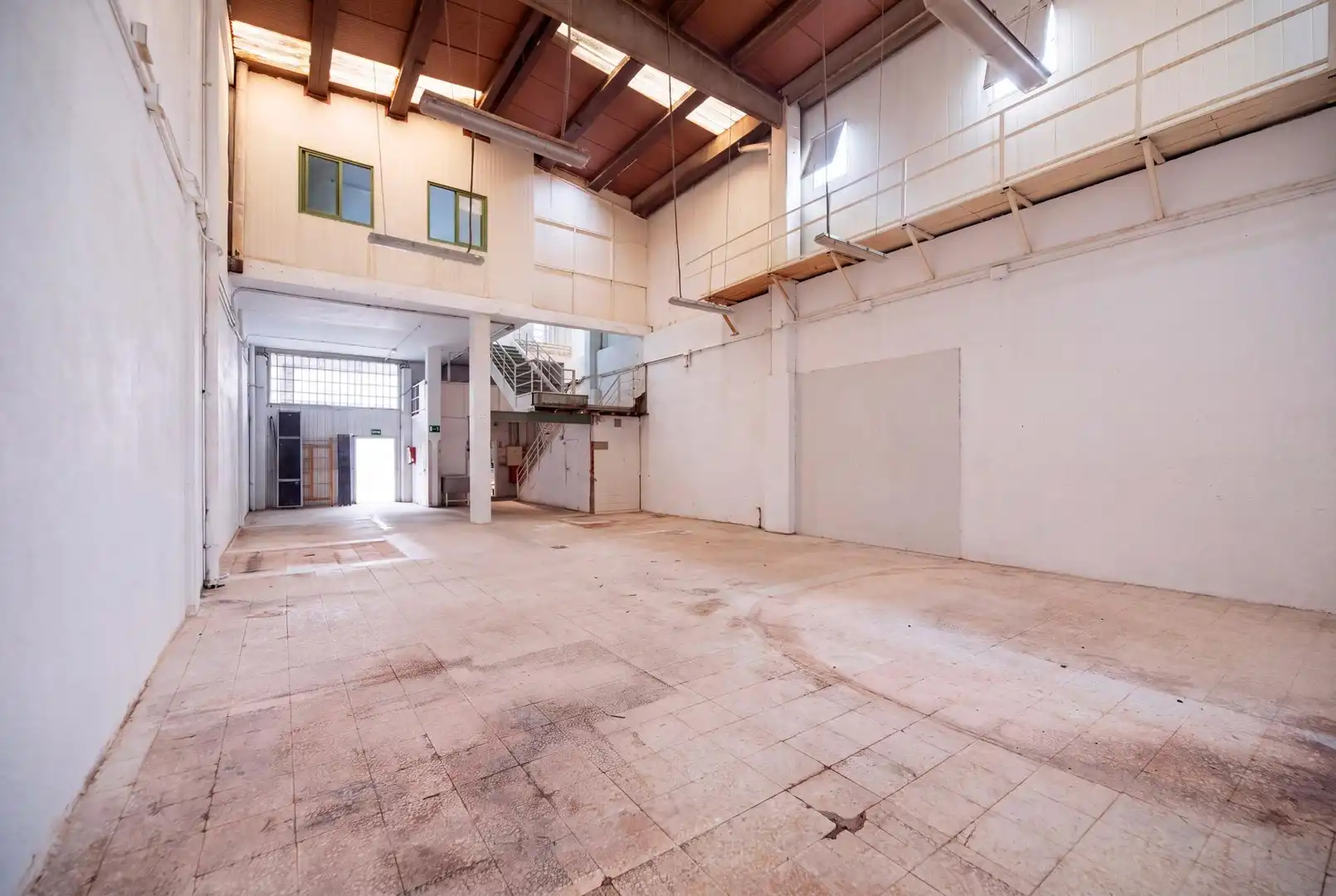 Industrial building for sale in Calle Minas 13, imagen 3