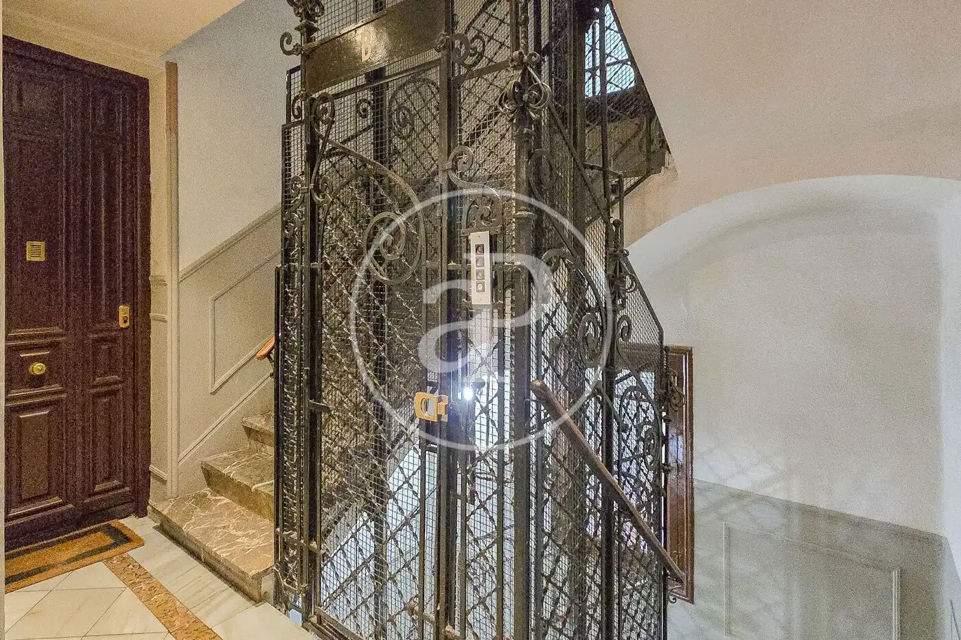 Flat with terrace for sale in Calle de Manuel Cortina, imagen 28