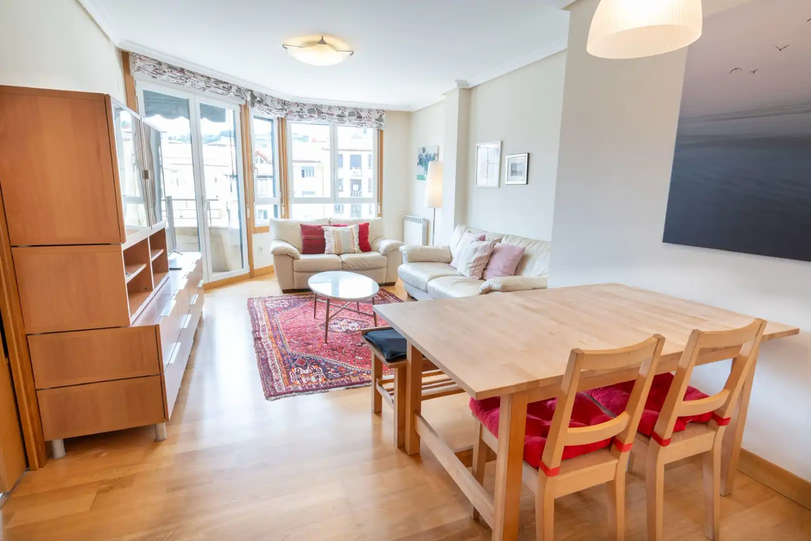 Sala de estar de Piso en venta en Zumaia con Calefacción, Terraza y Amueblado