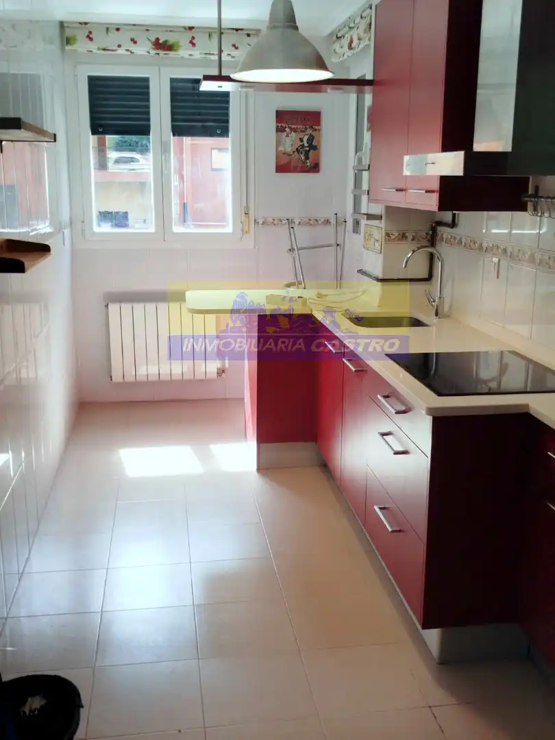 Küche von Wohnung zur Miete in Castro-Urdiales mit Heizung, Möbliert und Balkon