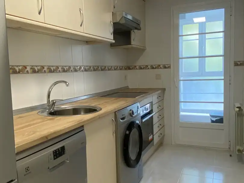 Flat with lift to rent in Gálvez 4, imagen 4