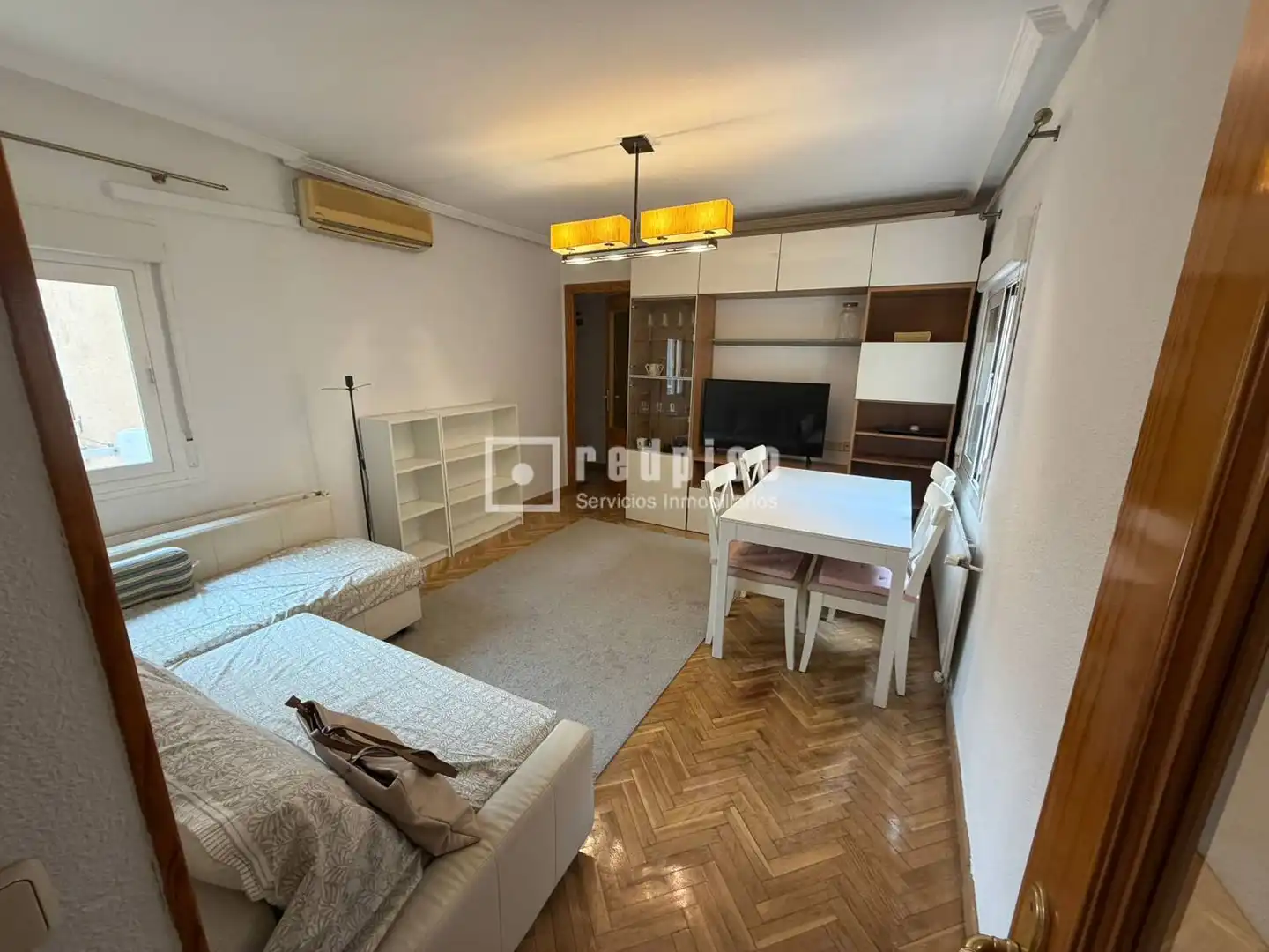 Schlafzimmer von Wohnung zum Verkauf in Madrid
