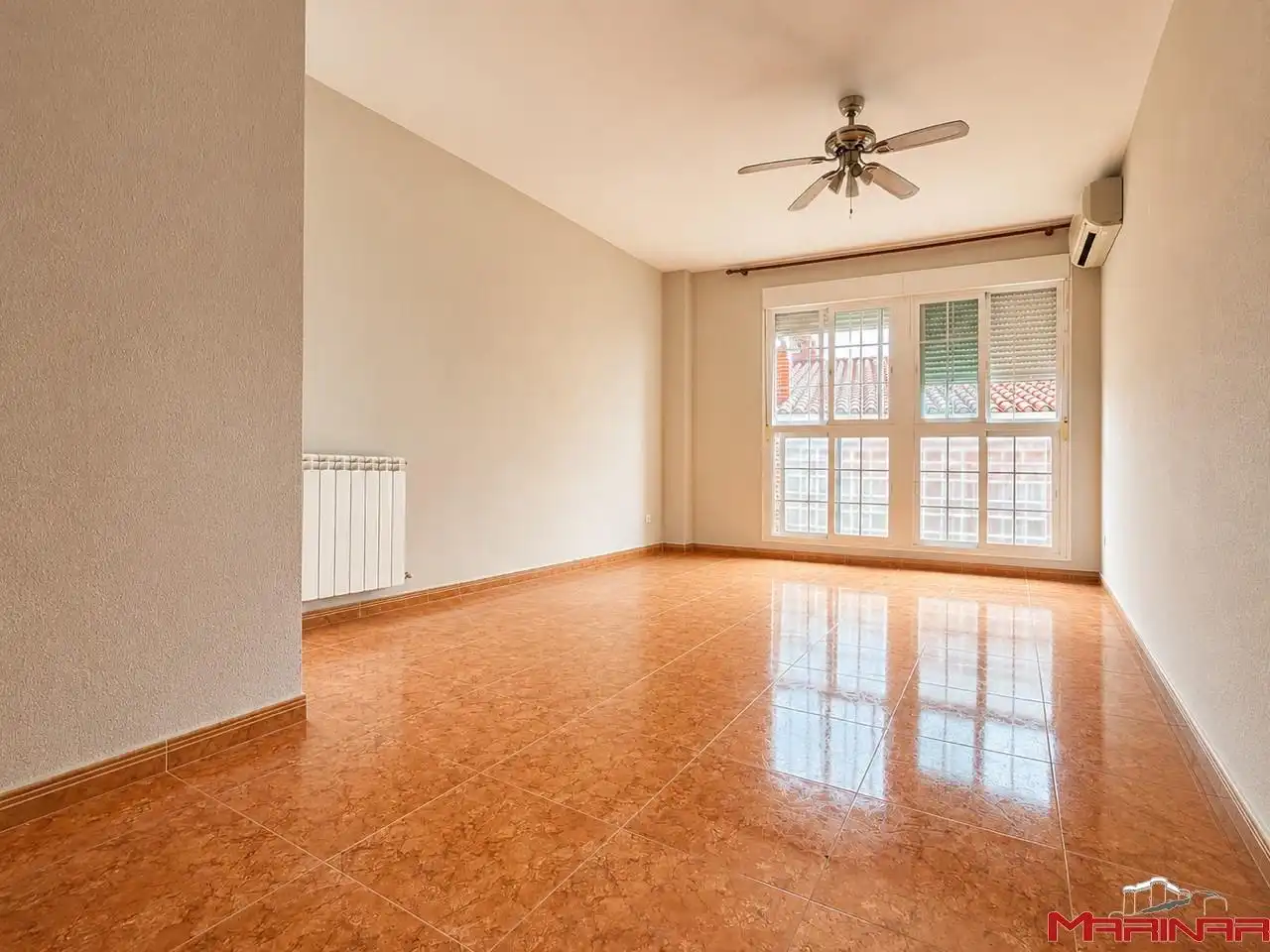 Living room of Flat for sale in Seseña  with Air Conditioner, Heating and Storage room