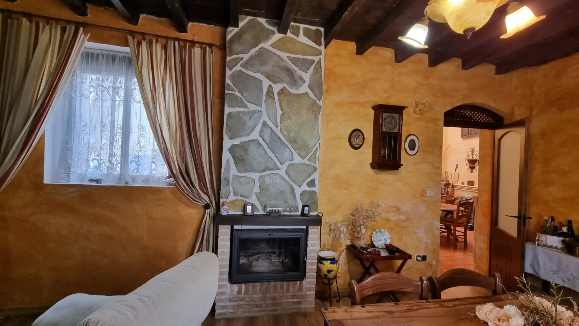 Sala de estar de Finca rústica en venta en Urda con Aire acondicionado