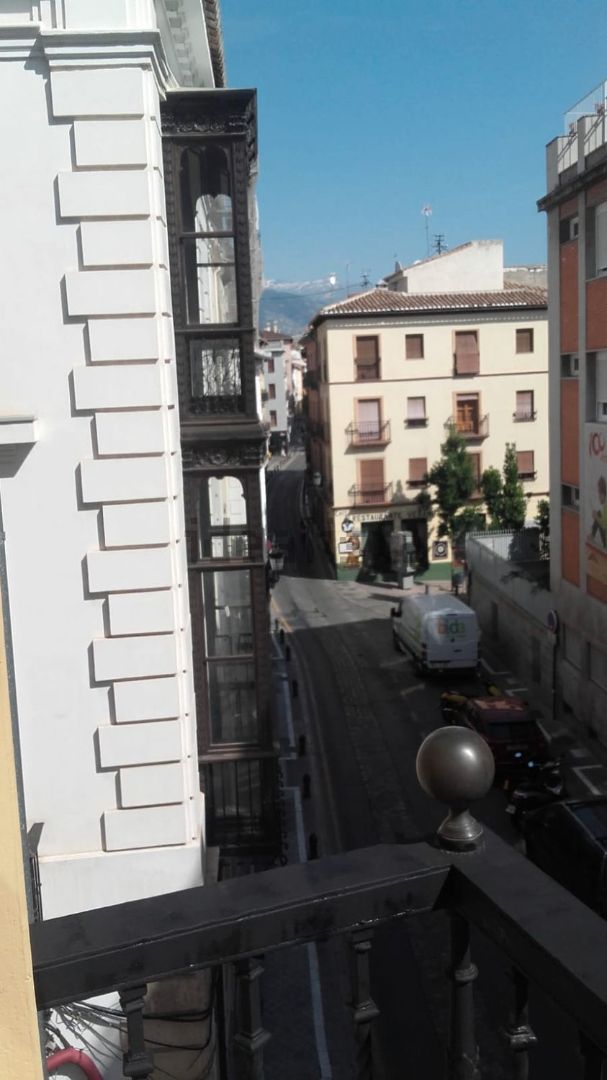 Exterior view of Flat for sale in  Granada Capital  with Furnished, Microwave and TV