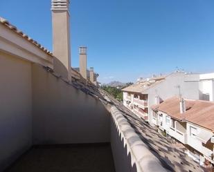 Vista exterior de Àtic en venda en Los Alcázares amb Terrassa i Balcó