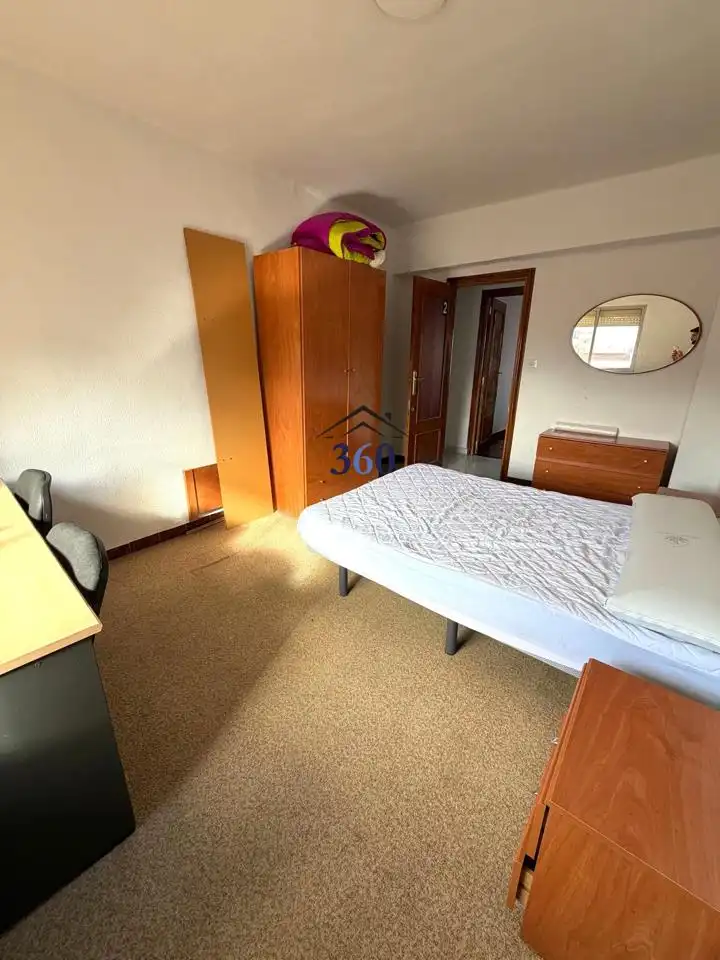 Bedroom of Flat for sale in Cáceres