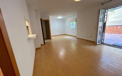 Living room of Flat for sale in Málaga Capital  with Air Conditioner, Terrace and Storage room