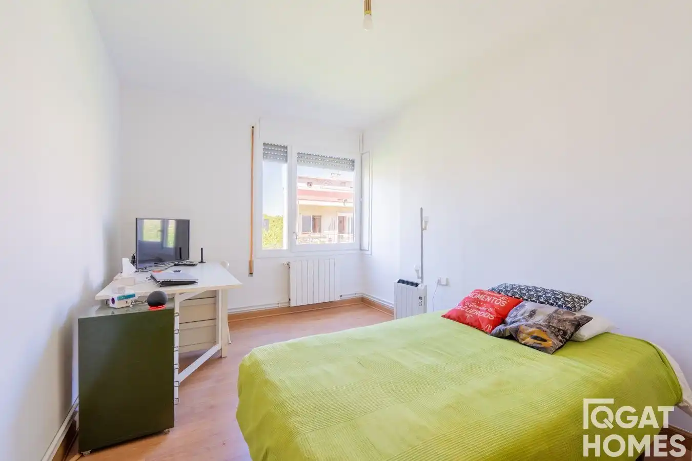 Flat for rent in torrent de la bomba, Centre - Estació