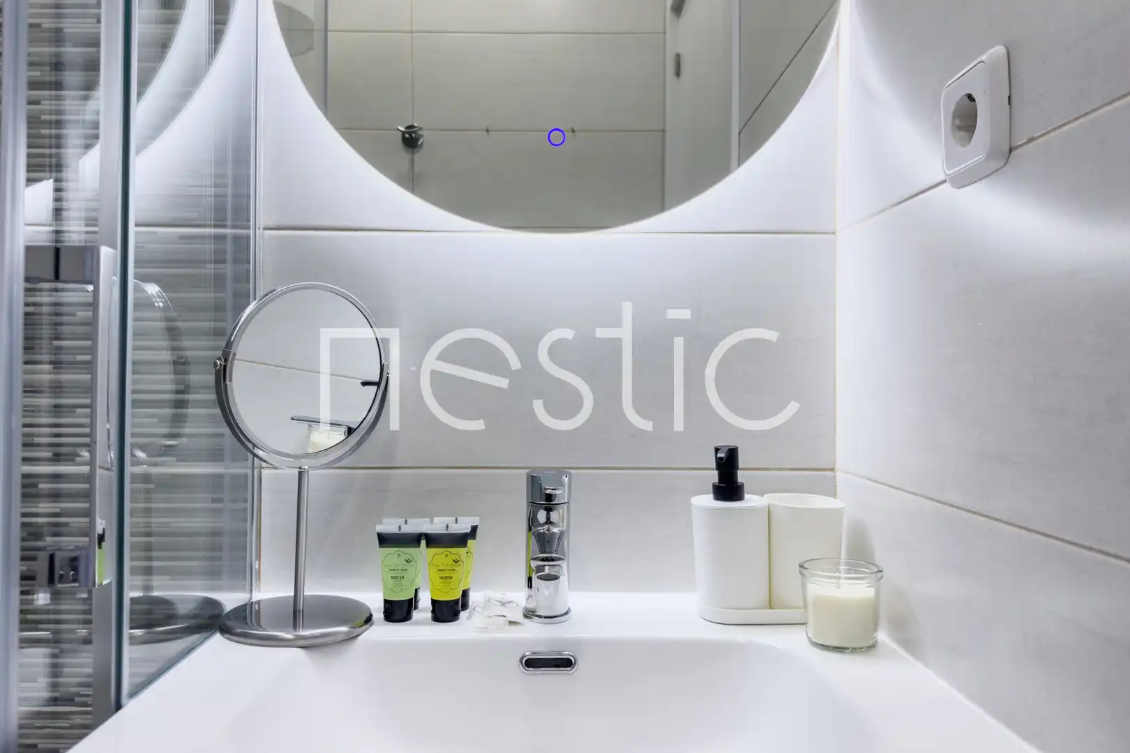 Baño de Apartamento de alquiler en Madrid con Aire acondicionado, Calefacción y Amueblado