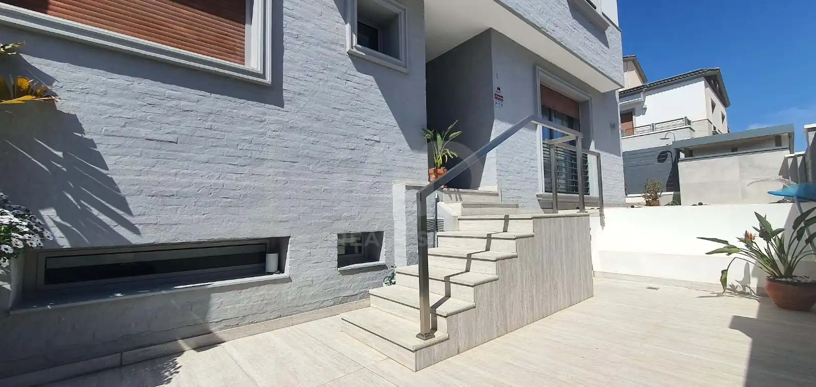Vista exterior de Casa adosada en venta en  Almería Capital con Aire acondicionado, Calefacción y Terraza