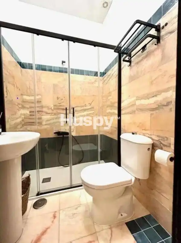 Bathroom of Flat for sale in Casco Antiguo