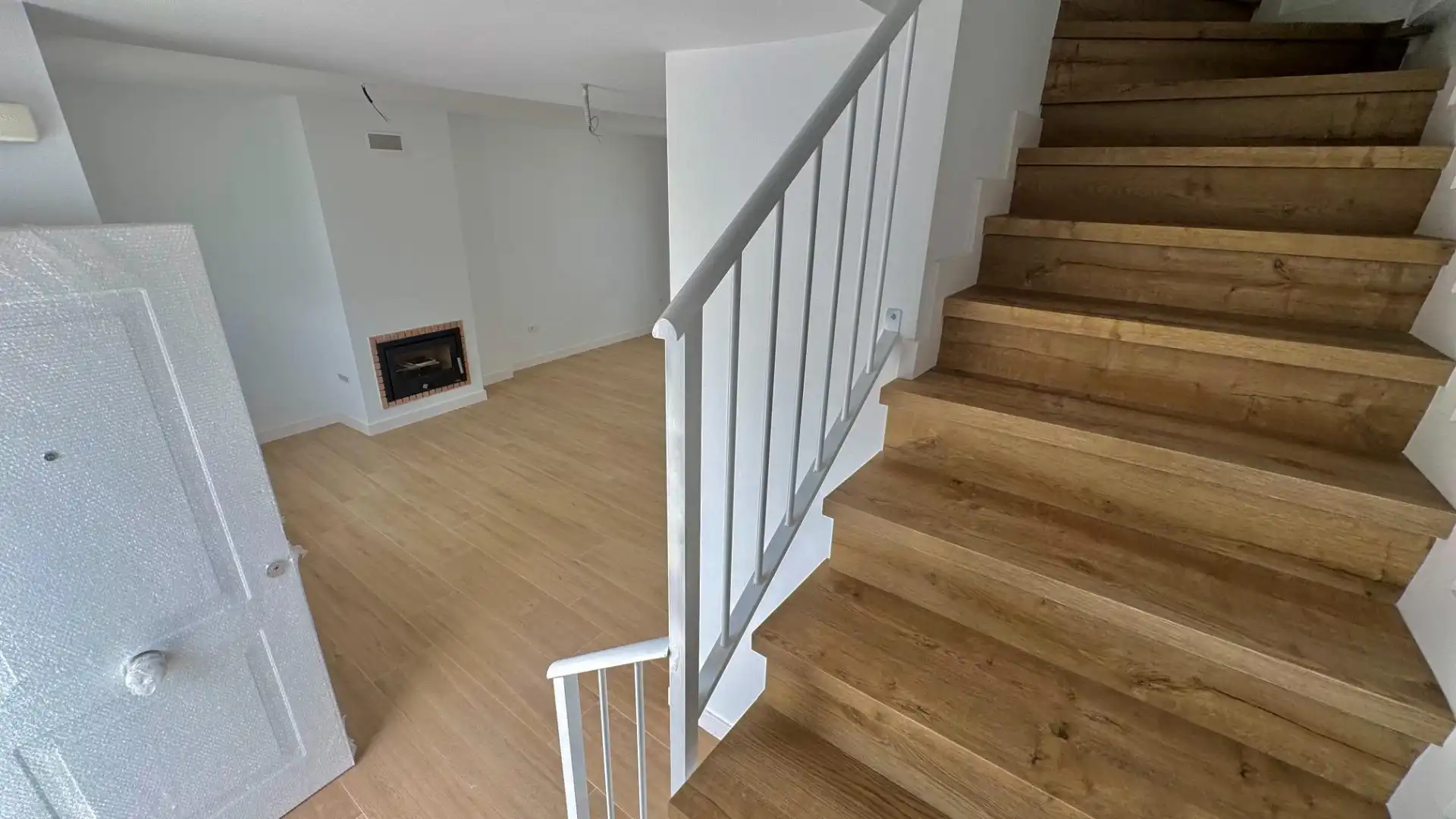 Casa adosada en venta en Campillos con Jardín privado y Terraza