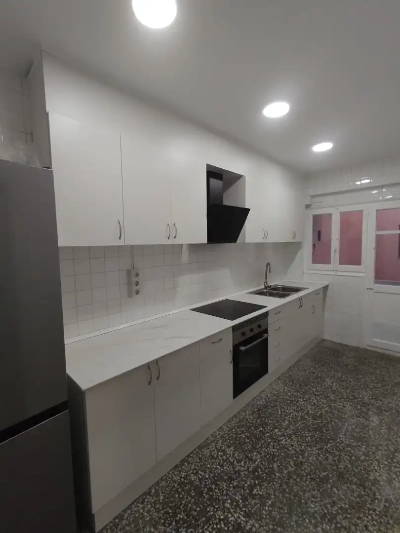 Pis de lloguer a Avinguda Joan Peset Aleixandre, Casas Verdes - Ermita