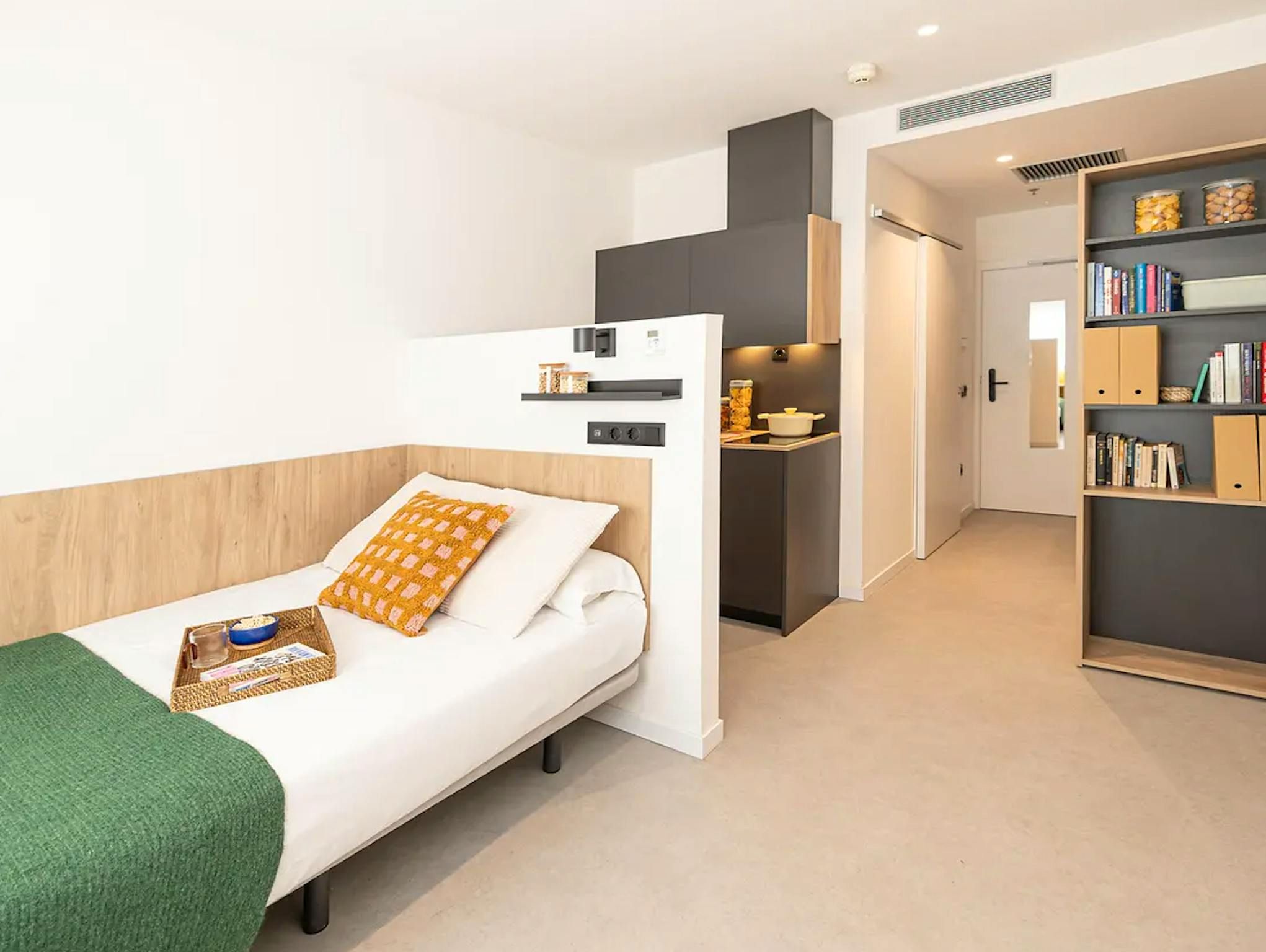 Schlafzimmer von Gebaude zur Miete in  Sevilla Capital