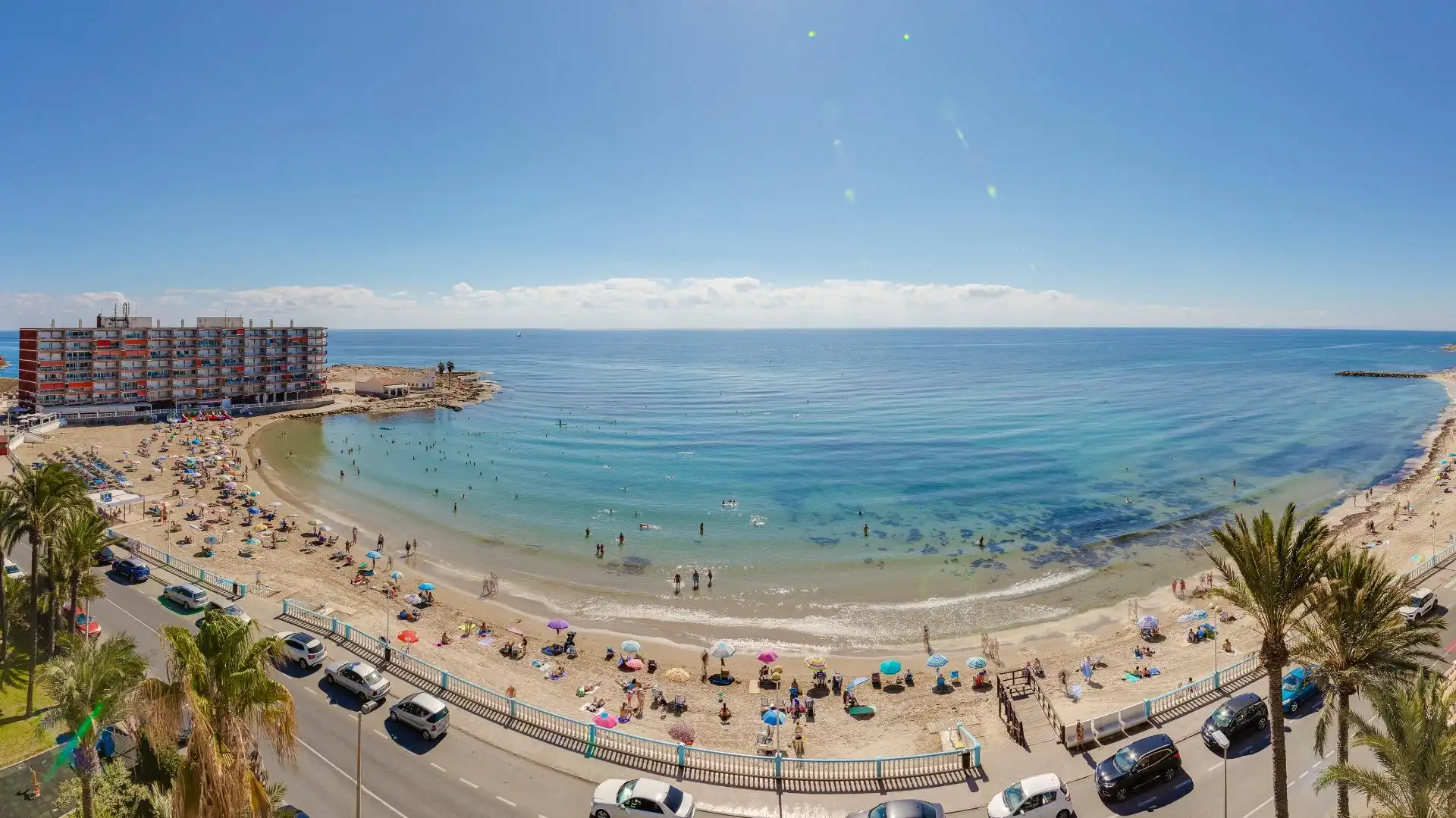 Vista exterior de Apartament en venda en Torrevieja amb Aire condicionat, Jardí privat i Terrassa