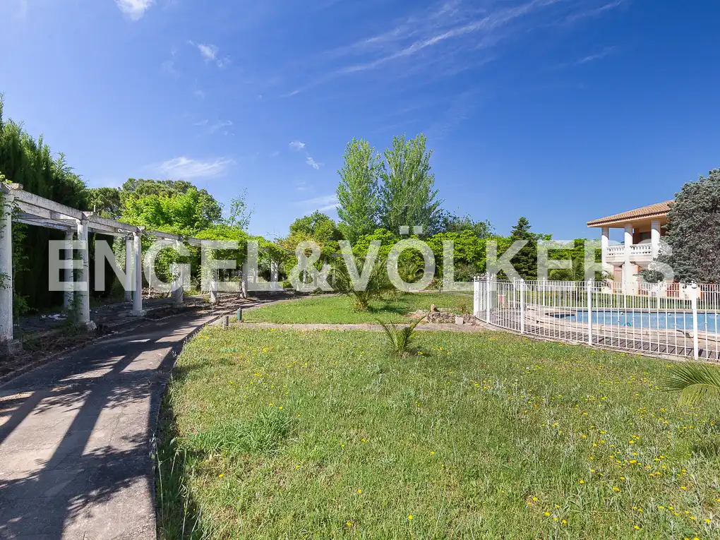Houses for sale in Ontinyent  with Air Conditioner, Heating and Private garden
