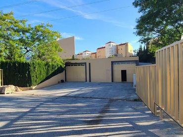 Industrial building to rent in MA-3300