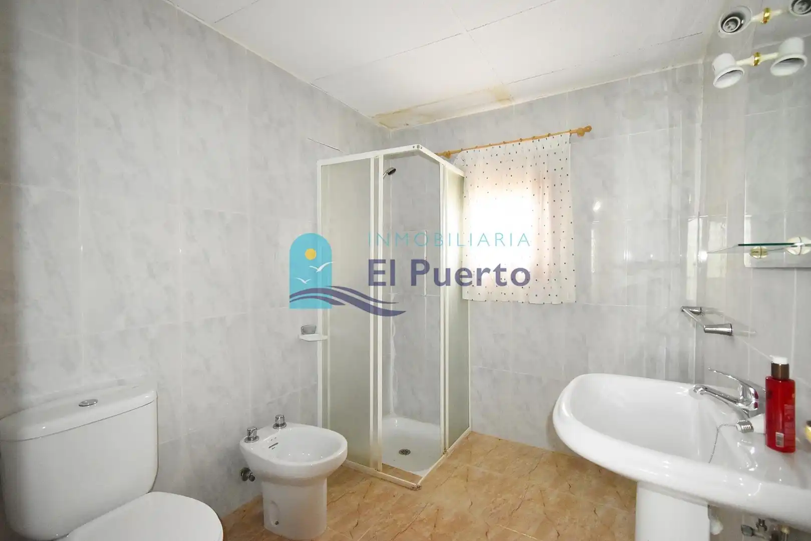 Bany de Casa o xalet en venda en Alhama de Murcia amb Jardí privat, Terrassa i Moblat