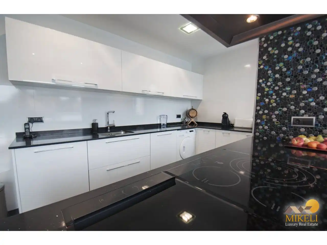 Cocina de Casa o chalet en venta en Santa Cruz de Bezana con Calefacción, Jardín privado y Terraza
